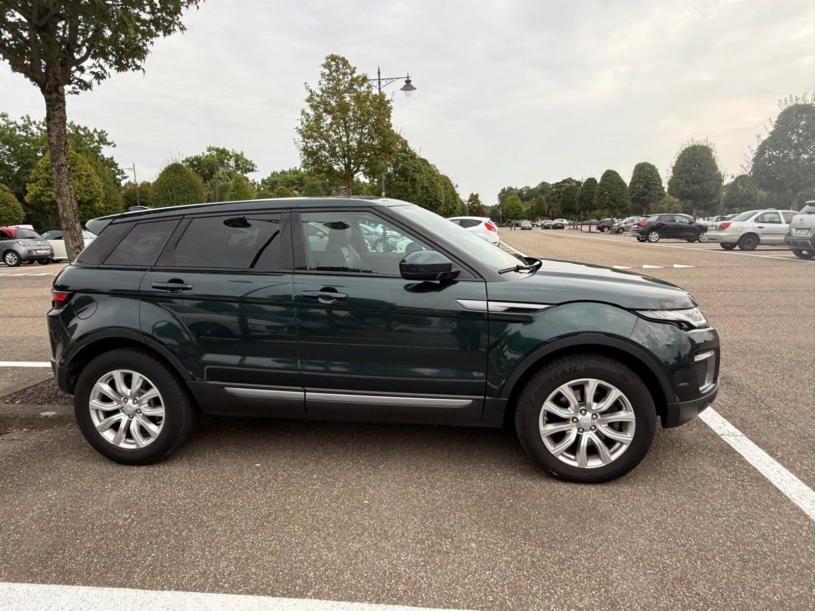 Te koop: Range Rover Diesel 2016, Autos, Land Rover, Particulier, Caméra de recul, Range Rover, Diesel, Vert, Carnet d'entretien
