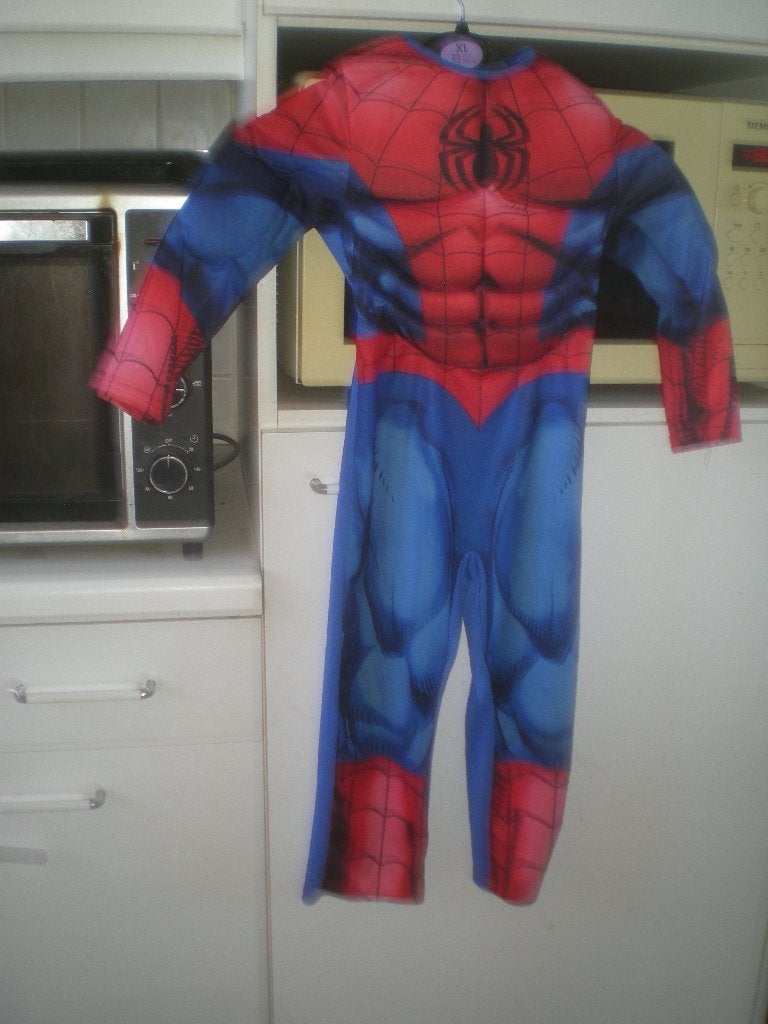 gespierd spiderman pak, 3- 5 jaar, Enfants & Bébés, Enlèvement ou Envoi, Comme neuf
