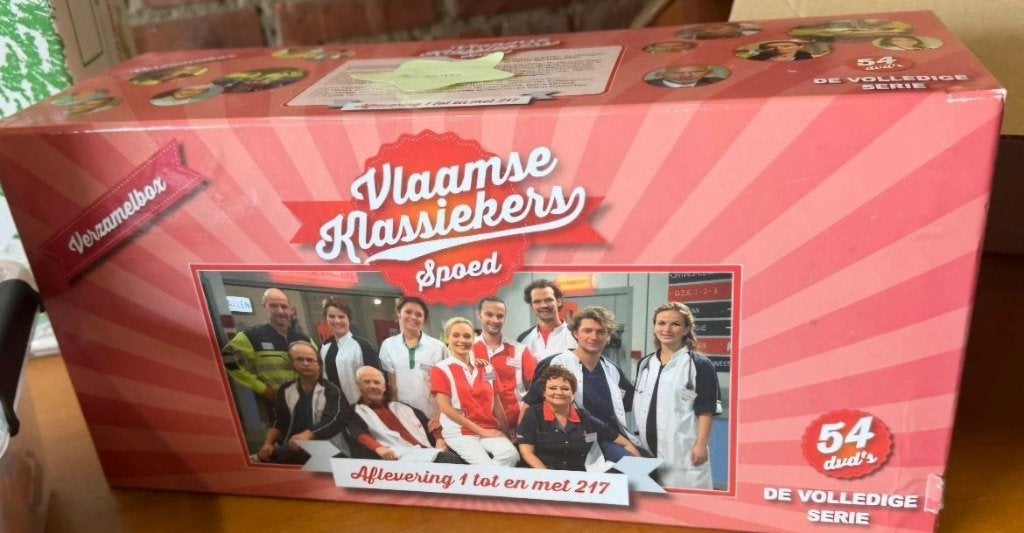 Vlaamse Klassiekers Spoed - Complete Serie (54 DVD's), Comme neuf, Enlèvement ou Envoi, Série complète, Comédie