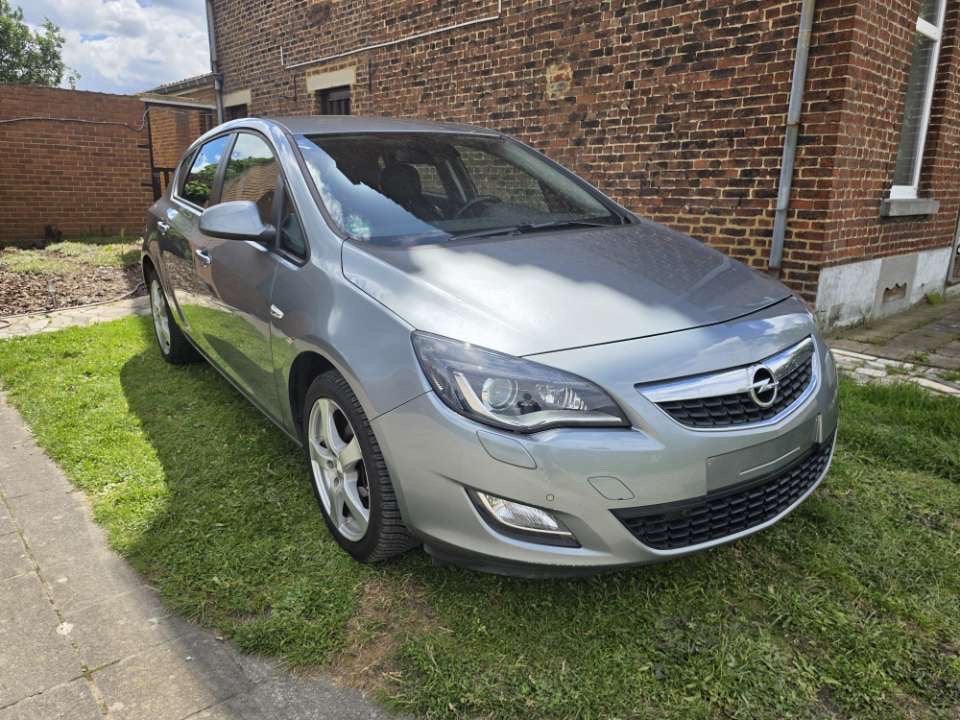Opel astra J prete a immatriculer garantie, Achat, Ordinateur de bord, Entreprise, Diesel