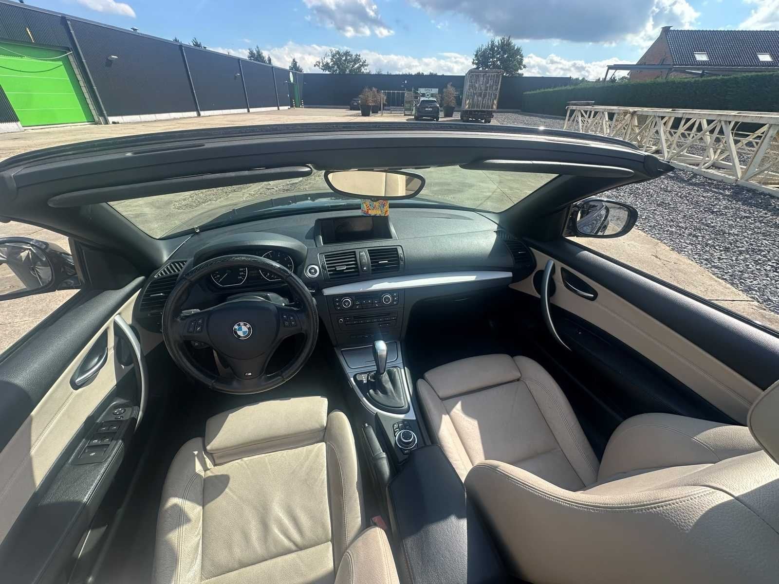 BMW - 2012 - 118I Cabrio - Personenauto, Auto's, BMW, Automaat, 1 Reeks, Gebruikt, Bedrijf