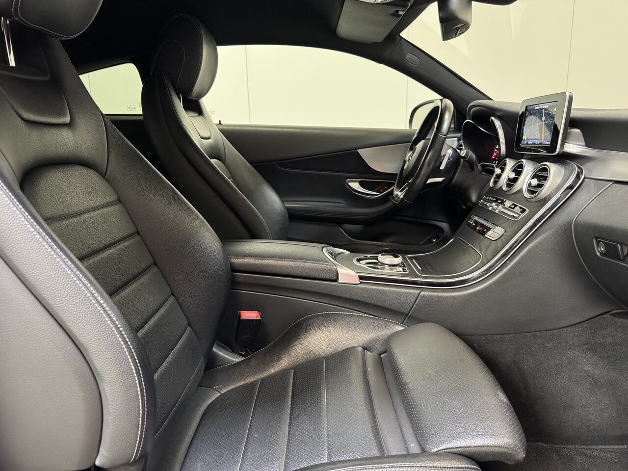 Mercedes-Benz C 180 Benzine Autom. - AMG Line - GPS - Topst, Auto's, Mercedes-Benz, 4 zetels, 4 cilinders, 1595 cc, Particulier