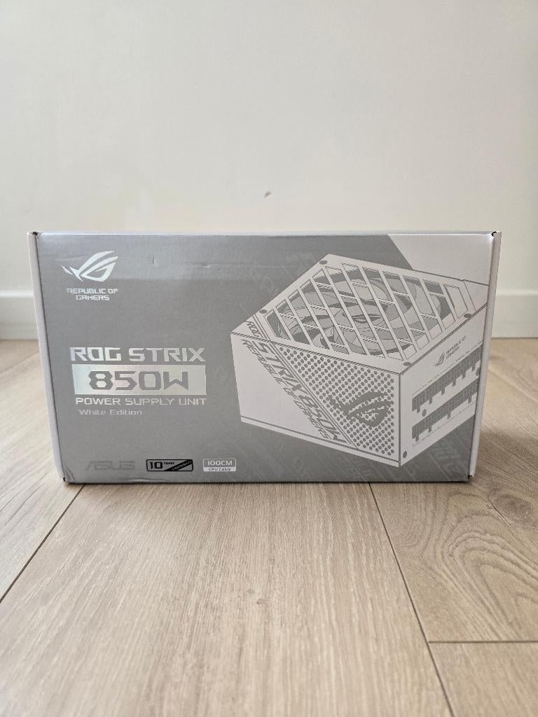 Asus ROG Strix 850W Gold White ( PSU / Alimentation PC ), Informatique & Logiciels, Alimentations internes, Enlèvement, Comme neuf