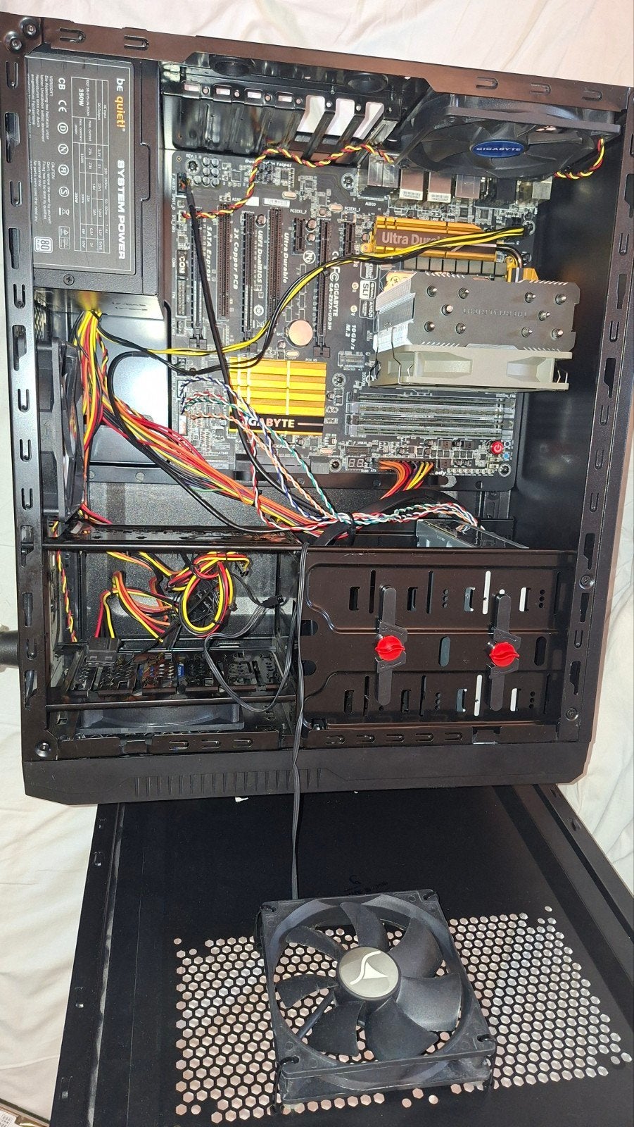 Retro PC - Z97X-UD5H - i7-4770k - 28GB DDR3-1600 - NO H/SDD, Computers en Software, Ophalen, Met monitor, Refurbished, Gaming