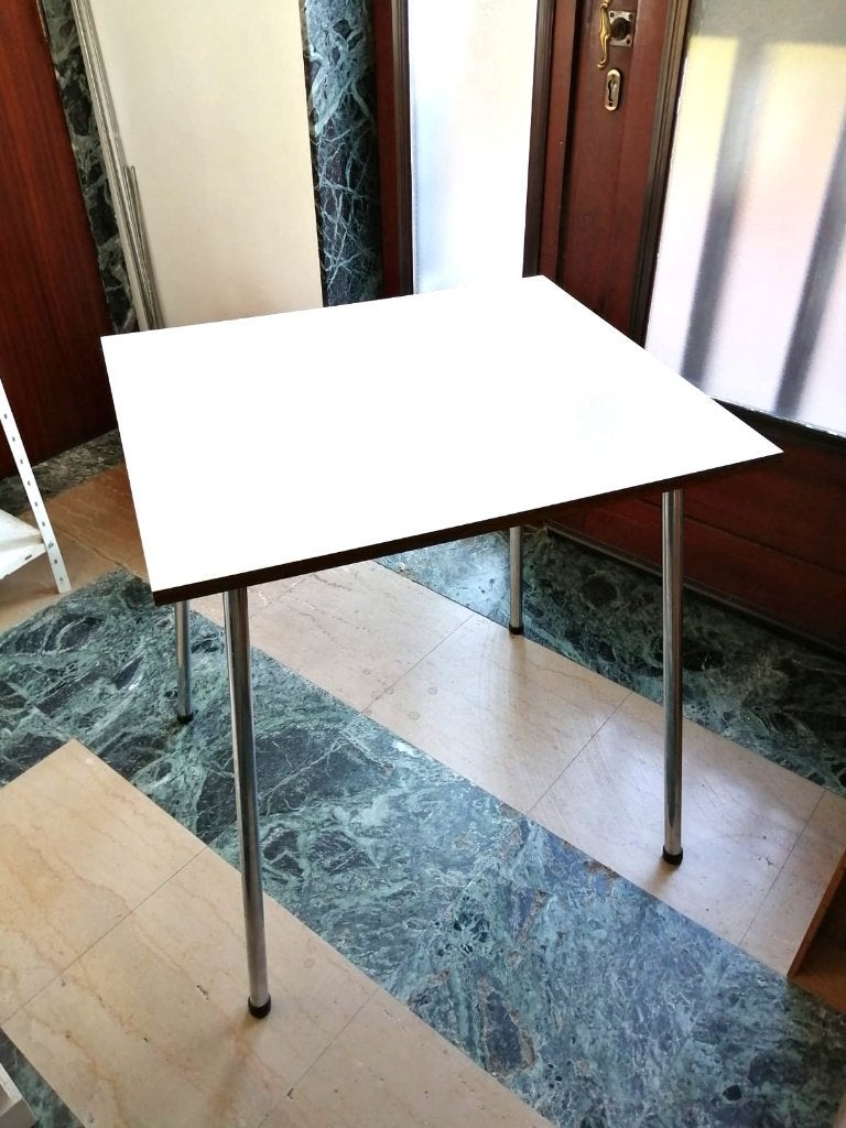 table en stratifié, Maison & Meubles, 55 à 75 cm, Enlèvement, Utilisé, 60 cm ou plus