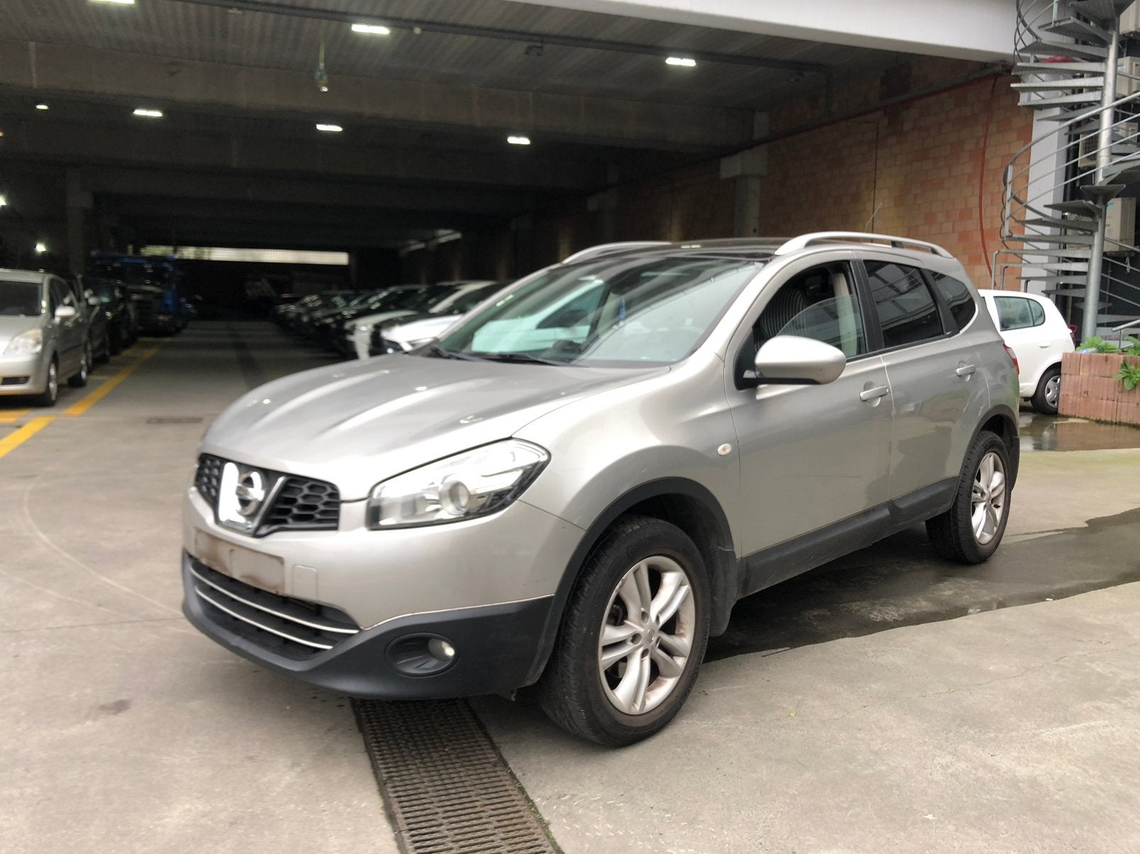 Nissan qashqai+2 1,5 diesel annee 2011, Auto's, Euro 5, 4 cilinders, 7 zetels, Bedrijf