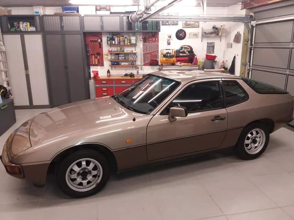 Porsche 924 2.0L 125CV, Cuir, Boîte manuelle, 2 portes, Particulier