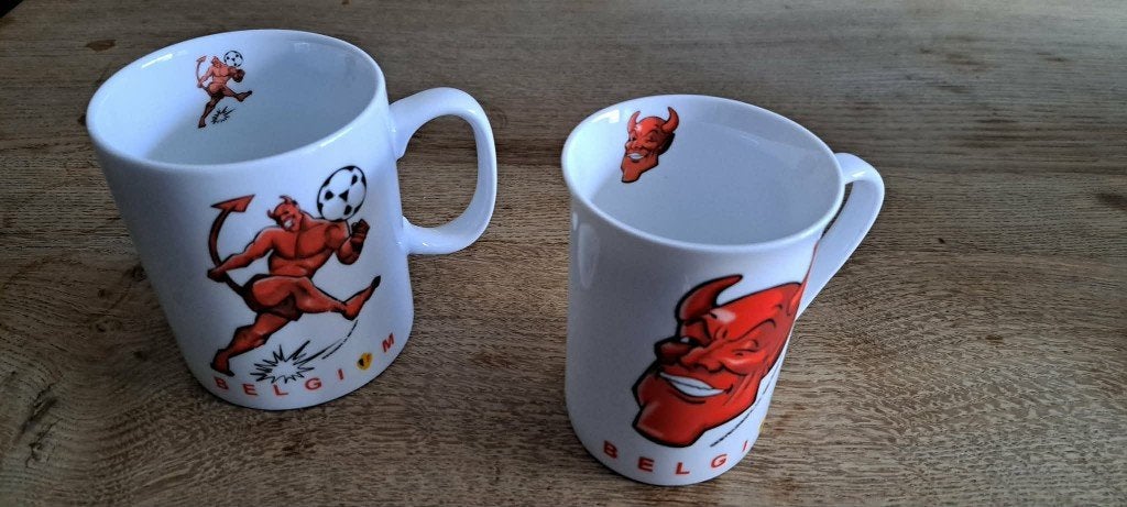 Mugs :"Diables Rouges" (vintage) -Euro 2000, Enlèvement ou Envoi, Vintage