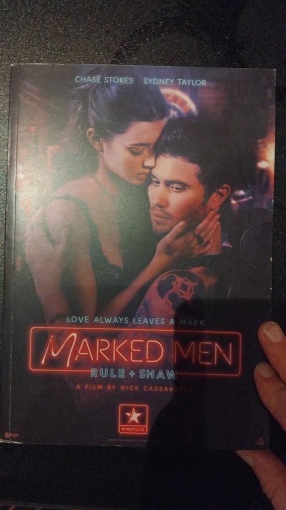 Journaal marked men, Ophalen