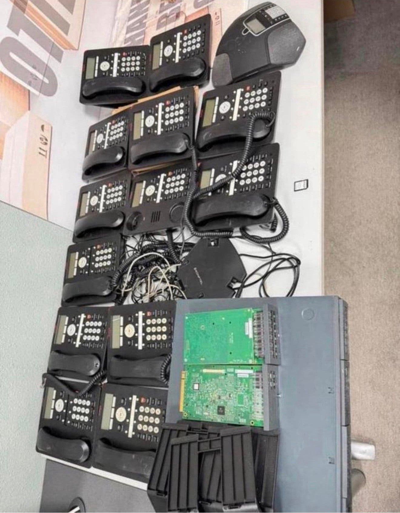 XL Kantoor SET - Avaya ip500 v2 konftel 300Mx 13x telefoon, Ophalen of Verzenden, Zo goed als nieuw