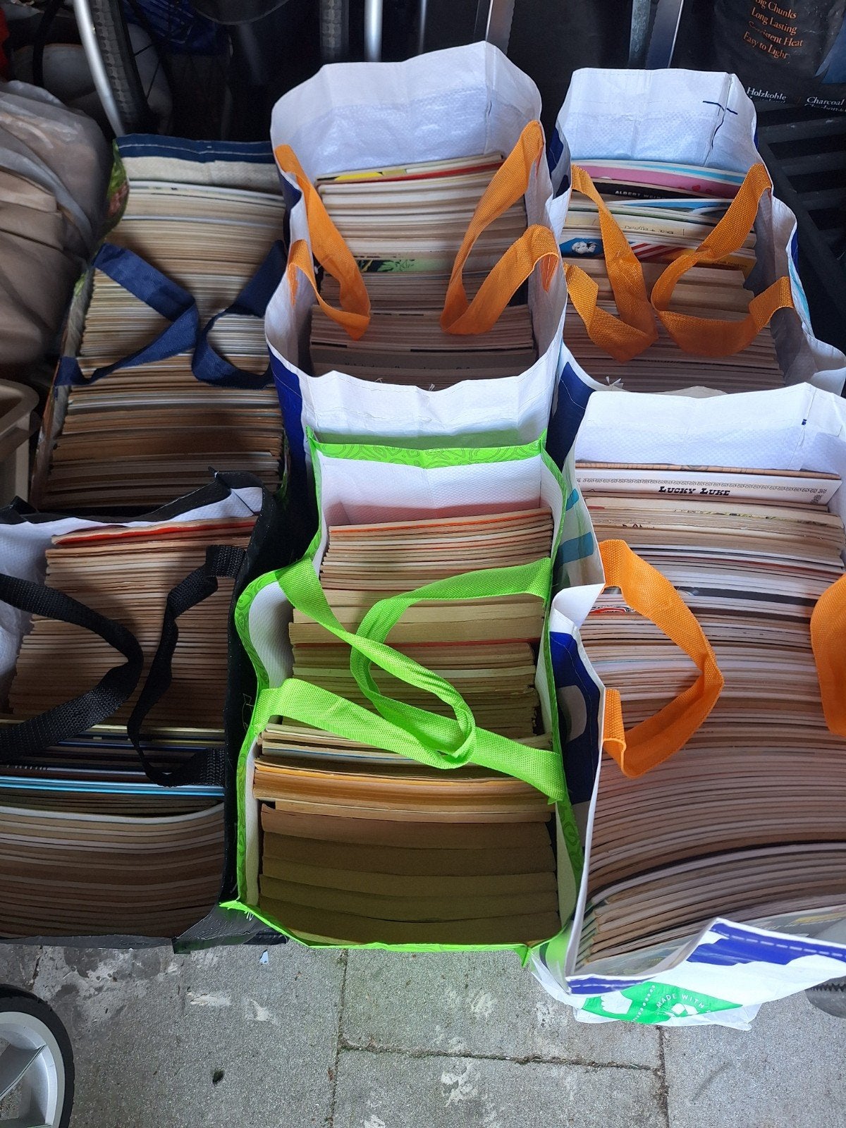 Lot van ongeveer 500 strips, Doe-het-zelf en Bouw, Ophalen of Verzenden