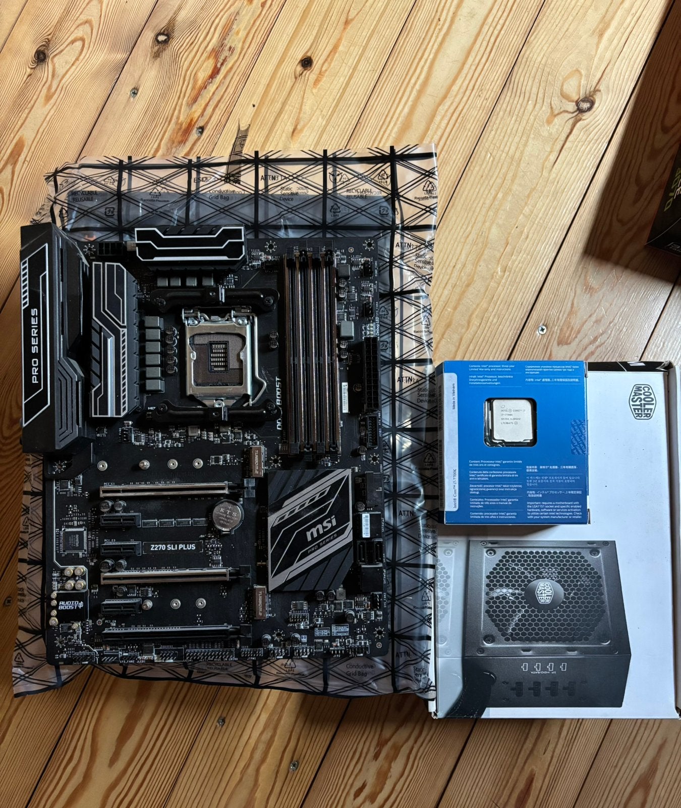i7-7700K + carte mère, Informatique & Logiciels, Enlèvement, Comme neuf