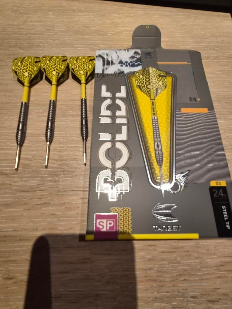 target bolide 03 24 gram, Sport en Fitness, Darts, Ophalen of Verzenden, Pijlen