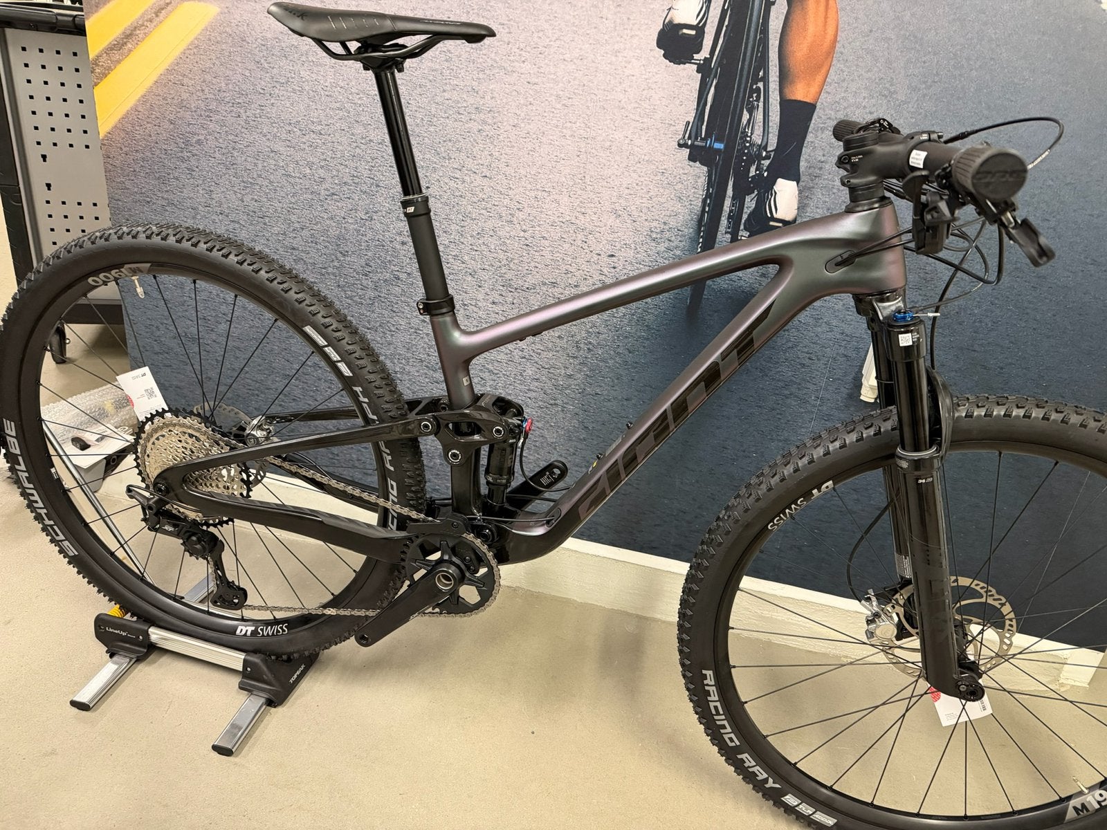 Nieuwe Giant Anthem custom maat Small - Magura - DT Swiss, Fietsen en Brommers, Ophalen, 28 inch, Vering, 10 tot 15 versnellingen