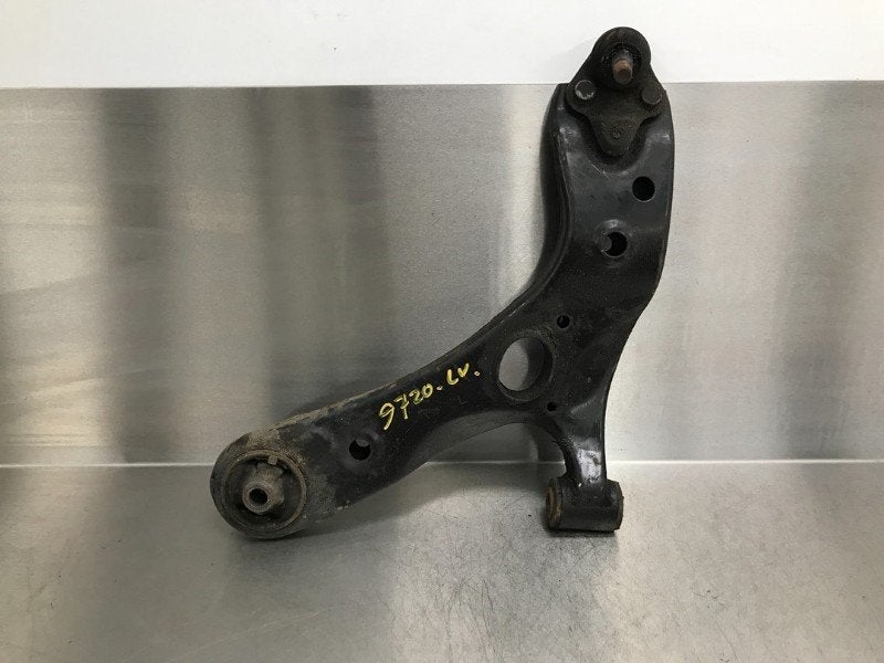 BRAS DE SUSPENSION AVANT GAUCHE INFERIEUR Lexus CT 200h, Utilisé, Lexus