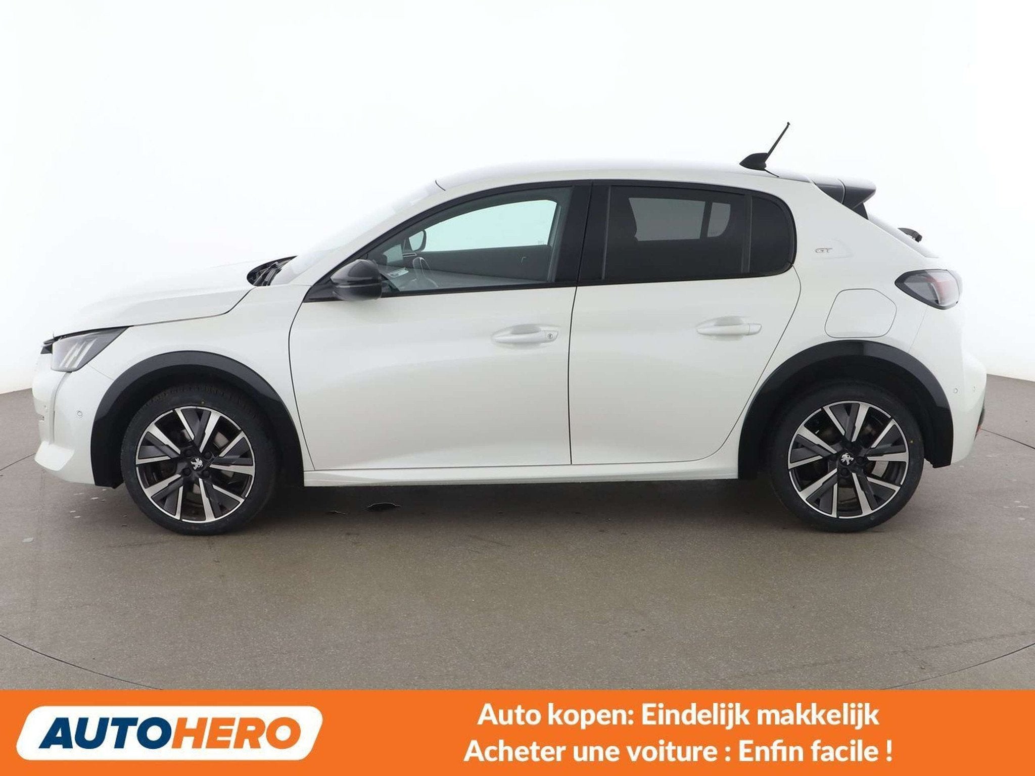 Peugeot 208 1.2 PureTech GT (bj 2022), Auto's, Voorwielaandrijving, Gebruikt, 1199 cc, 1165 kg