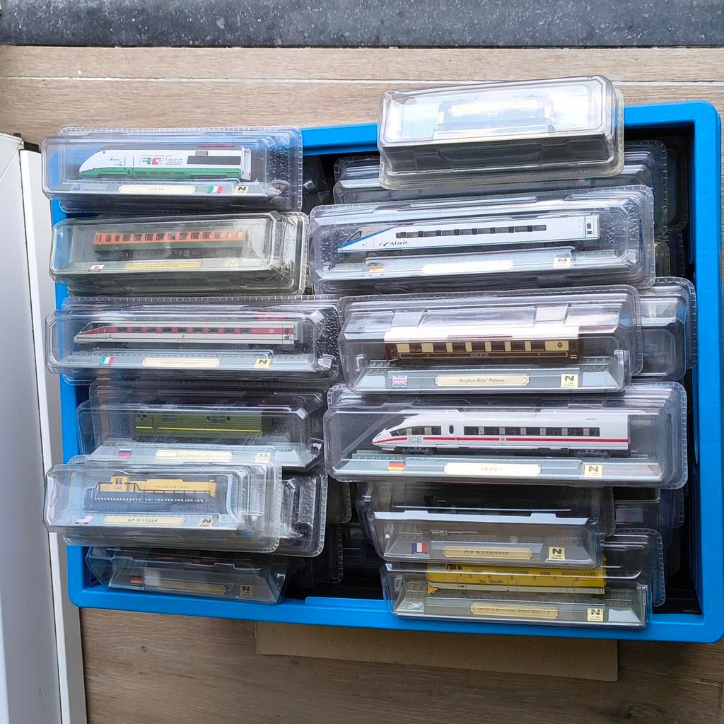 73 treinen new in box Del Prado XXe, Ophalen