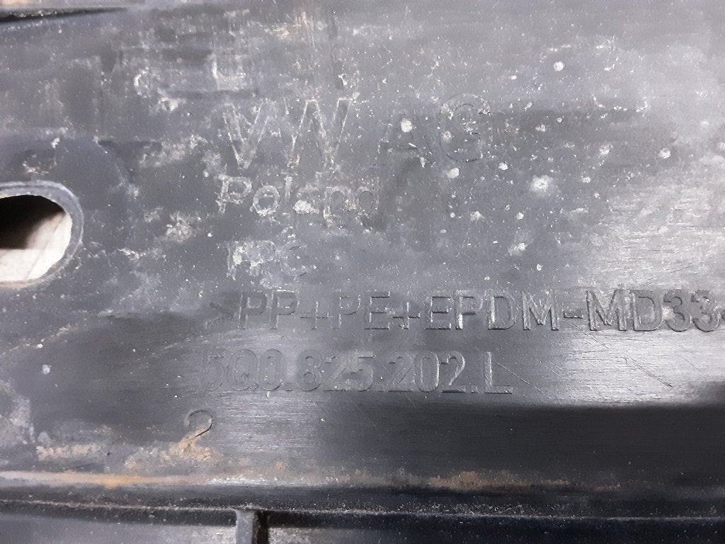 PLAQUE ARRIÈRE AVANT DROIT Golf VII (AUA) (5Q0825202L), Volkswagen, Mevr. I. Hauben, Utilisé, Rue de l'Espoir 34 34
4030  GRIVEGNÉE, BE