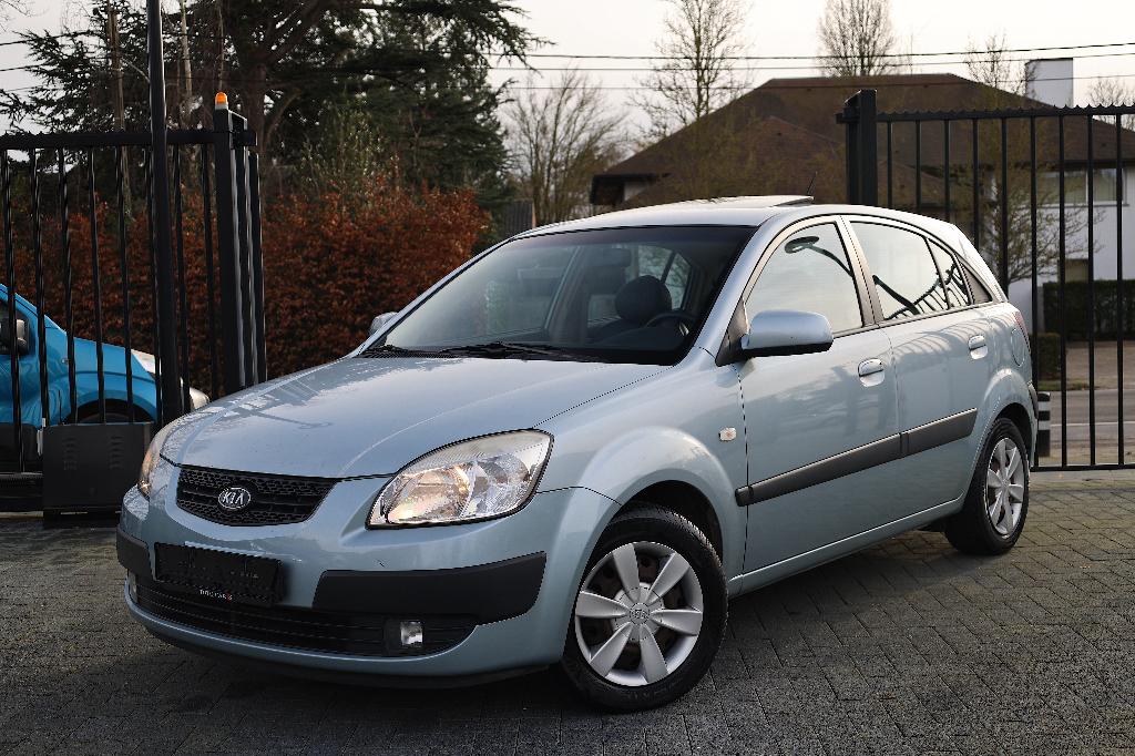 Kia Rio 1.6i | Automaat | Open-Dak | Airco |, Automaat, Leder, Bedrijf, 5 zetels