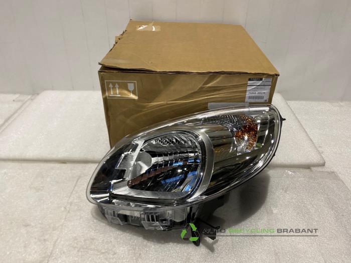 Koplamp links van een Nissan NV250, Gebruikt, -, -, Ophalen of Verzenden