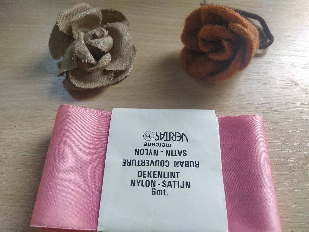 spoeldraad Barbour's Barbobs;naaigaren+houten naaidoos+lap, Ophalen of Verzenden, Gebruikt