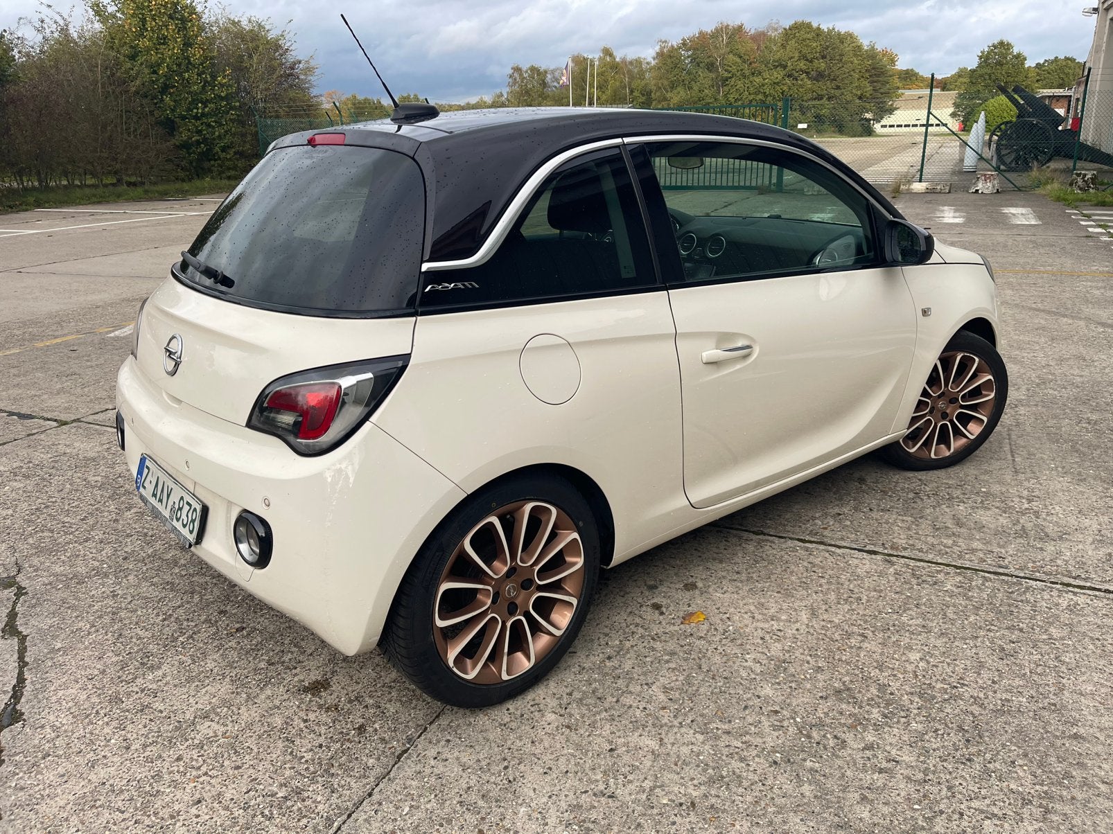 ADAM 1.2i AIRCO/LEDER/NAVI/EU6!!!!!!, Auto's, Voorwielaandrijving, Verwarmde buitenspiegels, ADAM, 4 cilinders