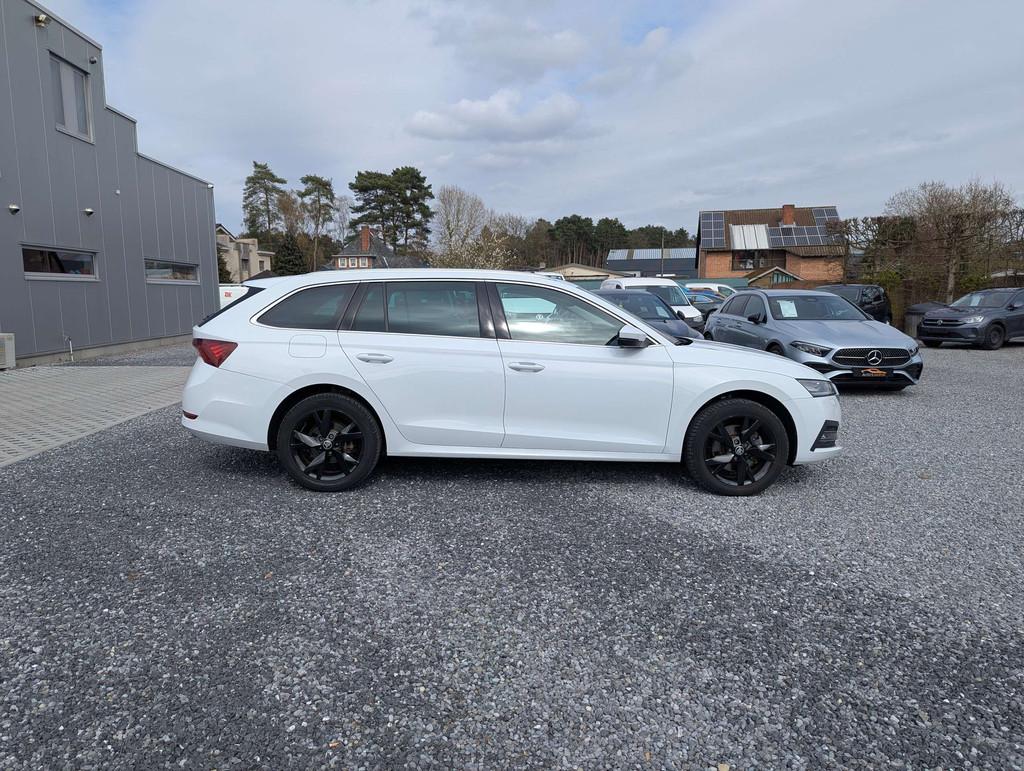 Skoda Octavia SW PHEV 1.4 | CAMERA | NAVI | CARPLAY | ZETELV, Autos, Skoda, https://public.car-pass.be/vhr/b69d3af1-7e8a-4563-a8b5-aeb3fb36fa00