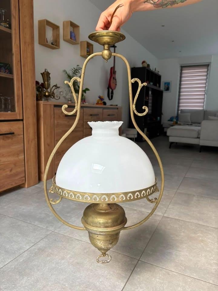 Lustre en cuivre, Enlèvement, Cuivre
