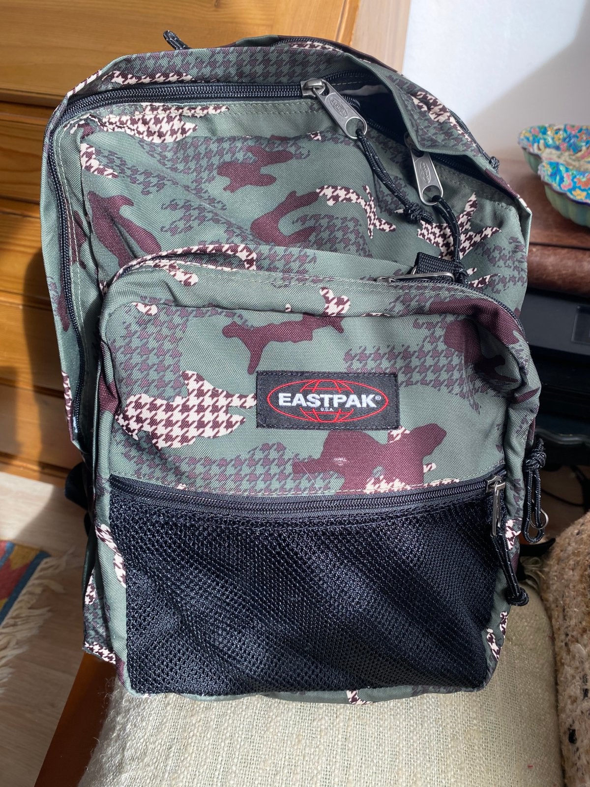 Cartabke eastpak, Enlèvement, Comme neuf