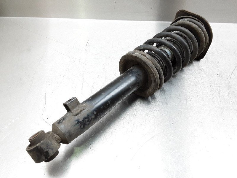 JAMBE DE FORCE AVANT GAUCHE MX-5 (NA18 / 35 / 6C / 8C), Dhr. M. Roggen, Mazda, Stadsweg 37 37
9917 PV  WIRDUM GR., NL, Utilisé