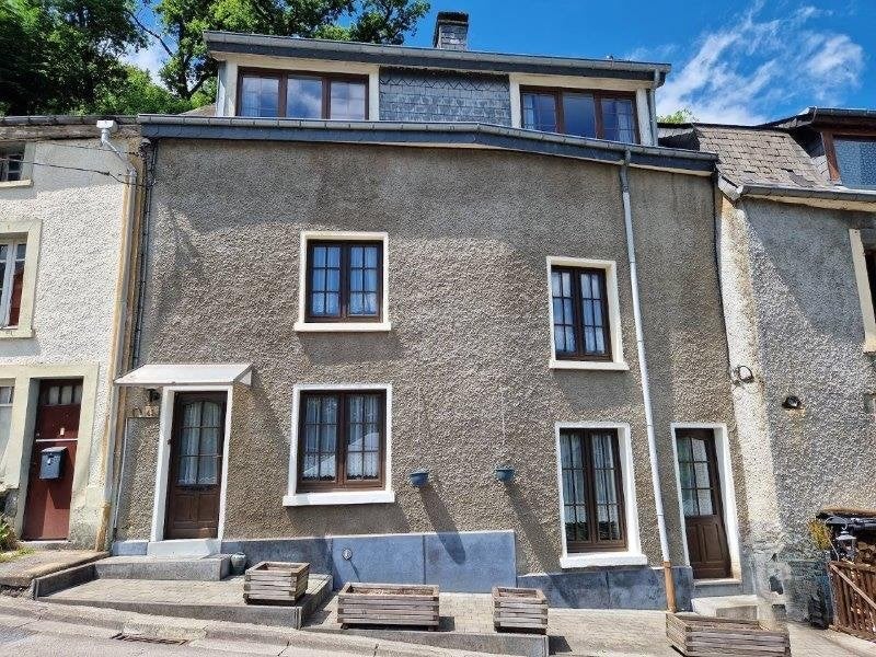 BOUILLON : Spacieuse maison avec terrasse, belle vue., Immo, Maisons à vendre, 61499 kWh/an, Maison 2 façades, 6 pièces, 236 kWh/m²/an