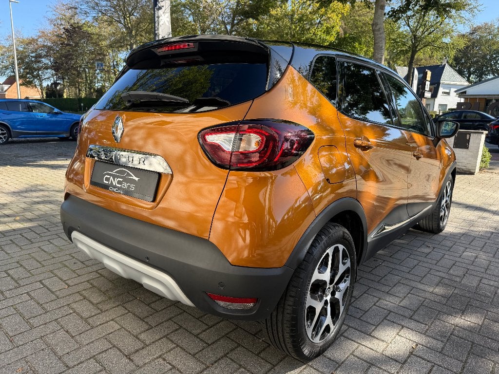 Renault Captur ***ZEER WEINIG KM'S***, Auto's, Stof, 146 g/km, Bedrijf, 5 zetels