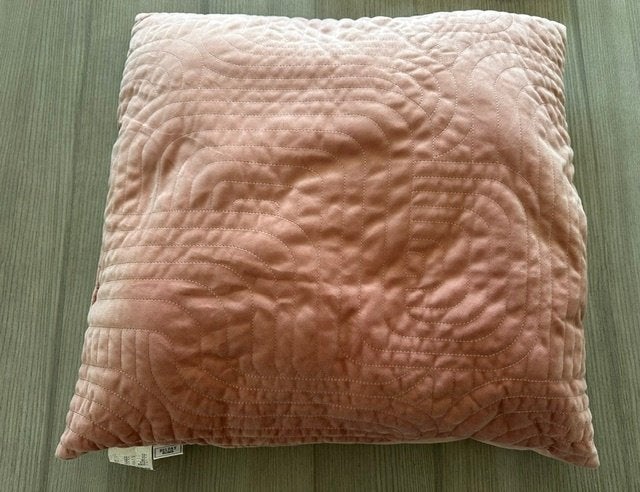 coussin moelleux (nr2509a), Maison & Meubles, Coussin décoratif, Enlèvement ou Envoi, Rose, Comme neuf