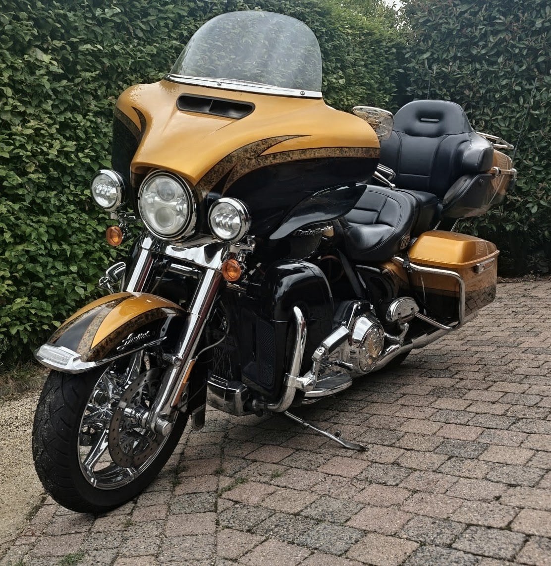 Electra Glide CVO Limited, Motoren, 2 cilinders, Occasion, Motorrijbewijs A, Meer dan 35 kW