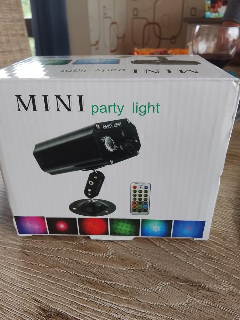 Mini party light, Enlèvement