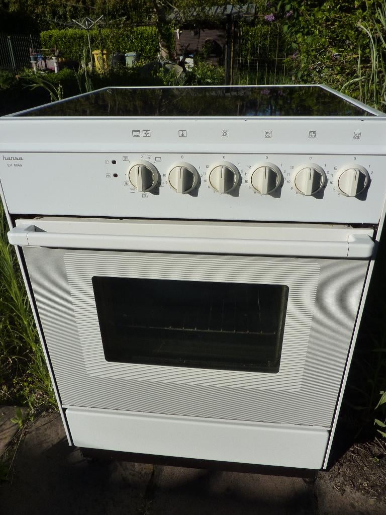 Fornuis met vitro-keramische kookplaat en hete lucht oven, Ophalen, Gebruikt, Hete lucht, 4 kookzones