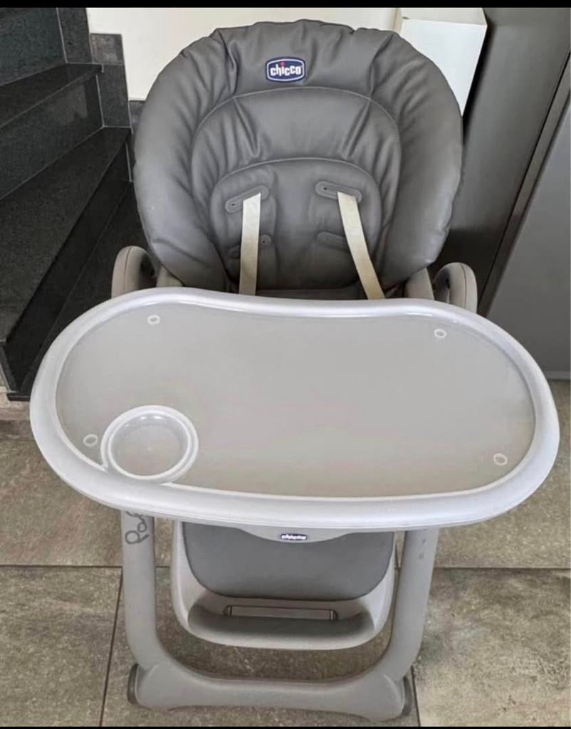 Chaise haute chicco de la naissance à 3 ans, Enlèvement, Comme neuf, Chaise évolutive