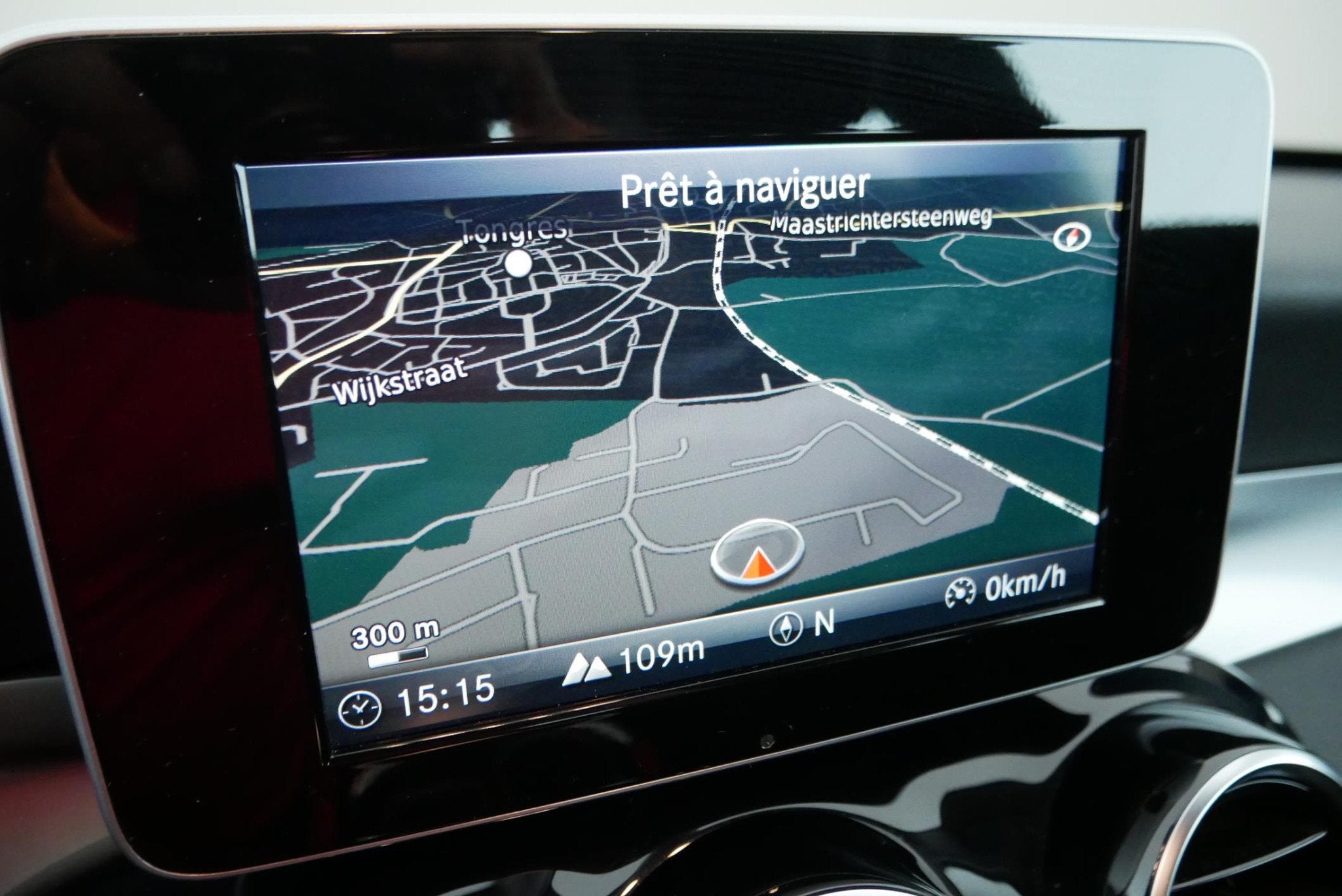 (1UGZ933) Mercedes-Benz C-Klasse, Argent ou Gris, Achat, Entreprise, Capteur de lumière