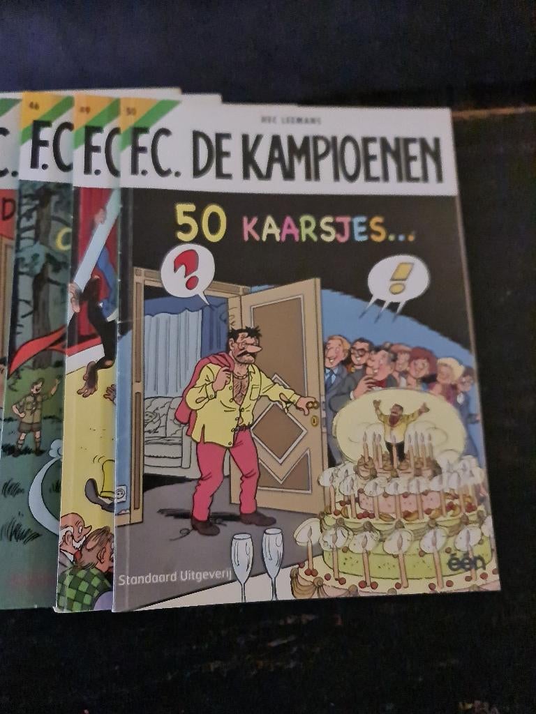 Lot 55 x F.c De Kampioenen strips, Boeken, Hec Leemans (FC De Kampioenen), Europa, Ophalen of Verzenden, Zo goed als nieuw