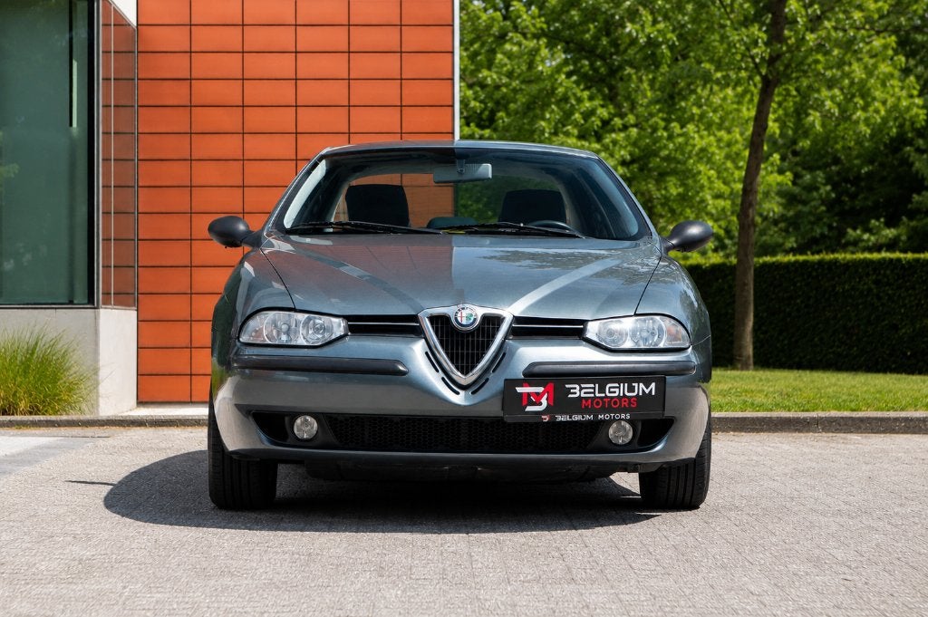Alfa Romeo 156 1.8l TS - Toit pano - 1 Owner - Full History, Autos, Alfa Romeo, Argent ou Gris, Entreprise, Noir, 5 portes