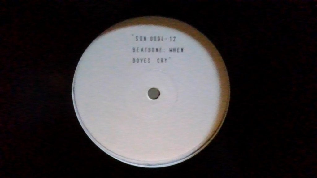 WHITE ! BEATBONE " WHEN DOVES CRY ", Cd's en Dvd's, Vinyl | Dance en House, Ophalen of Verzenden, 12 inch, Electro, Import