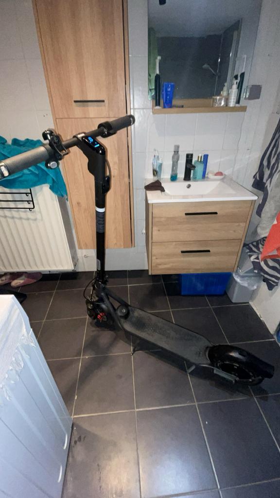 Elektrische step Ninebot F2 II, Fietsen en Brommers, Steps, Ophalen, Zo goed als nieuw, Elektrische step (E-scooter)