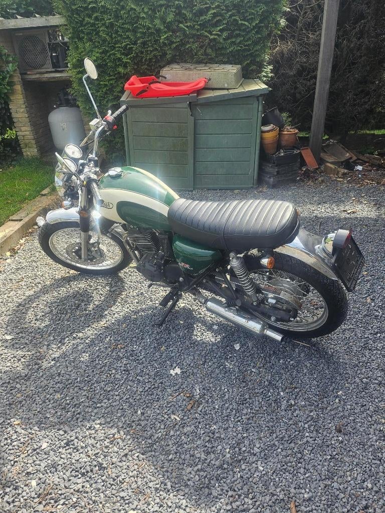 Moto Mash 500, Motos, 400 cm³, 12 à 35 kW, 1 cylindre, Manuelle