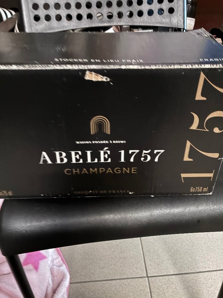 Champagne abele 1757 doe een bod, Ophalen