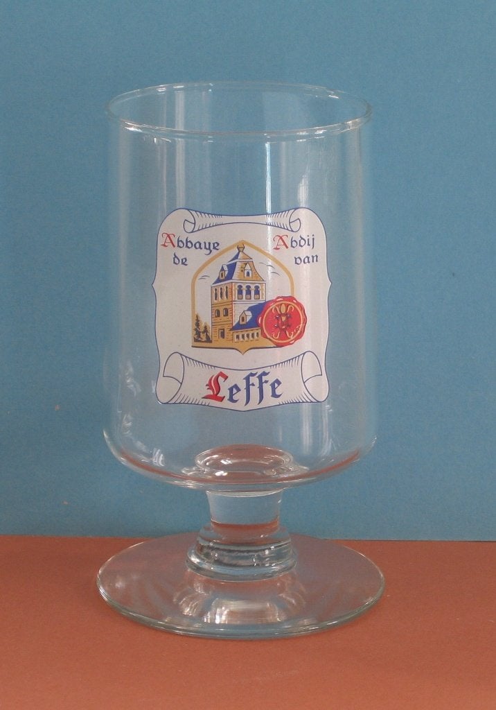 VERRE À BIÈRE LEFFE 681, Collections, Marques de bière, Enlèvement, Utilisé, Verre ou Verres, Leffe