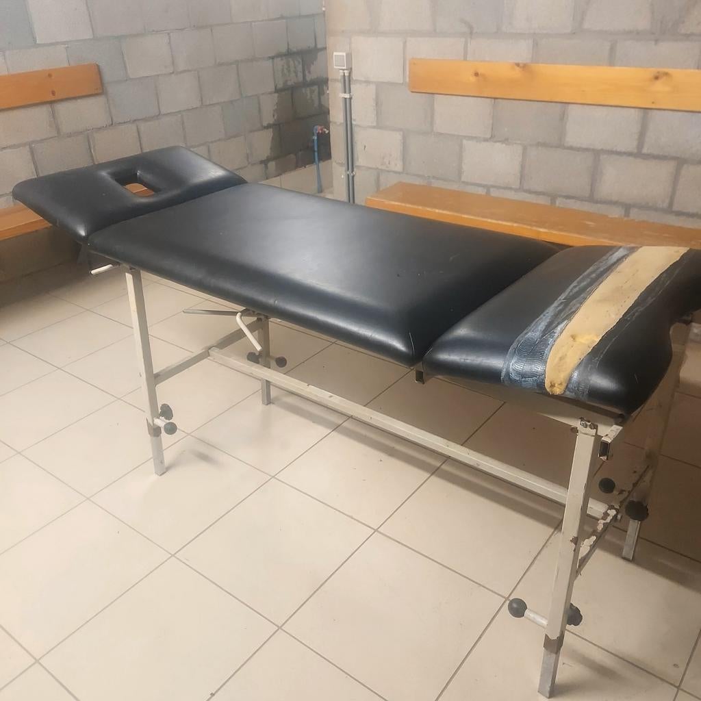 Massage tafel., Sport en Fitness, Massageproducten, Ophalen
