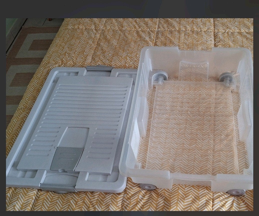 2x Keter Swinger Midi opbergboxen op wieltjes (voor bv onder, Ophalen, Zo goed als nieuw
