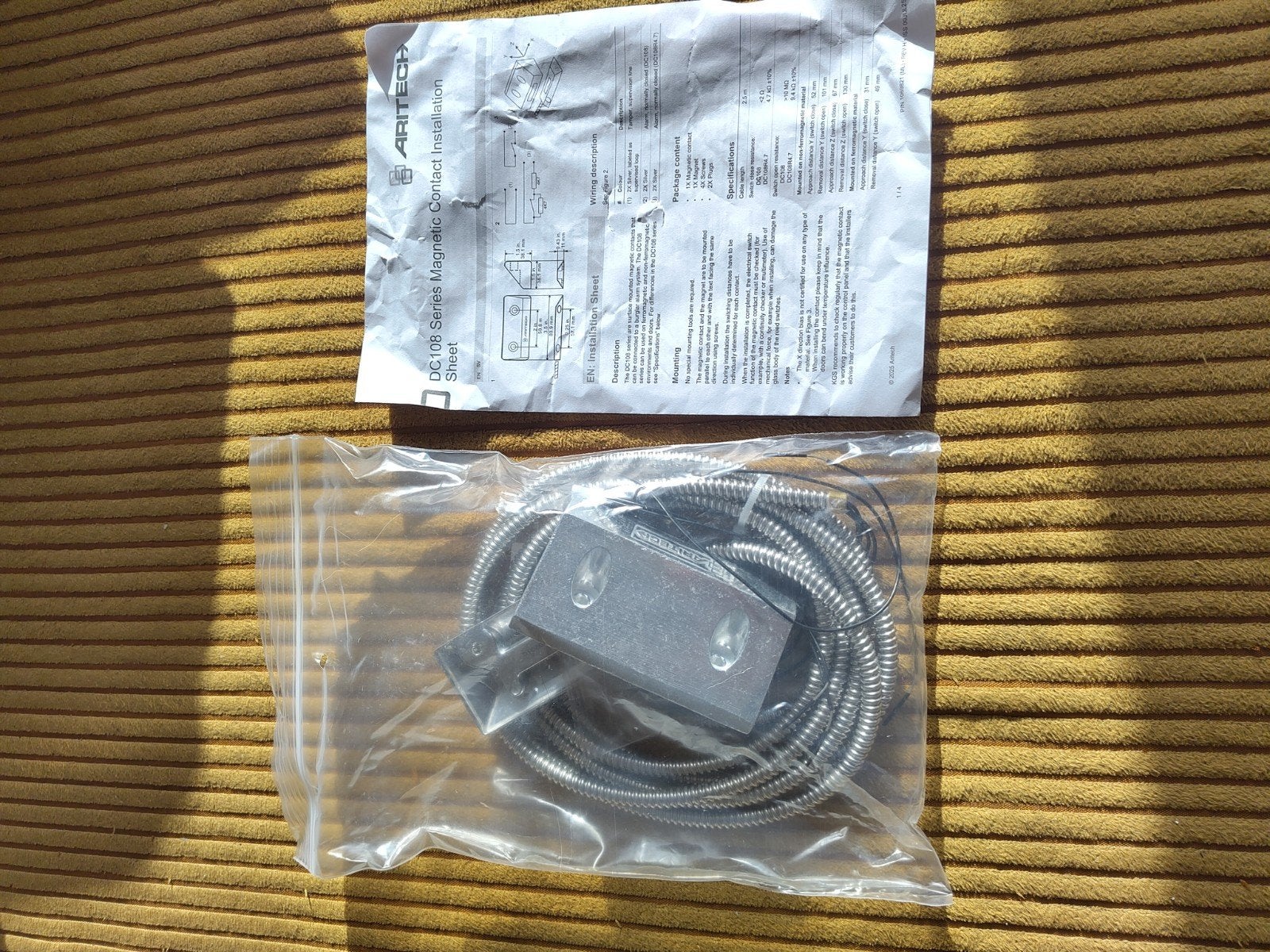 système d'alarme Aritech : Contacts magnétiques de sol DC108, Enlèvement