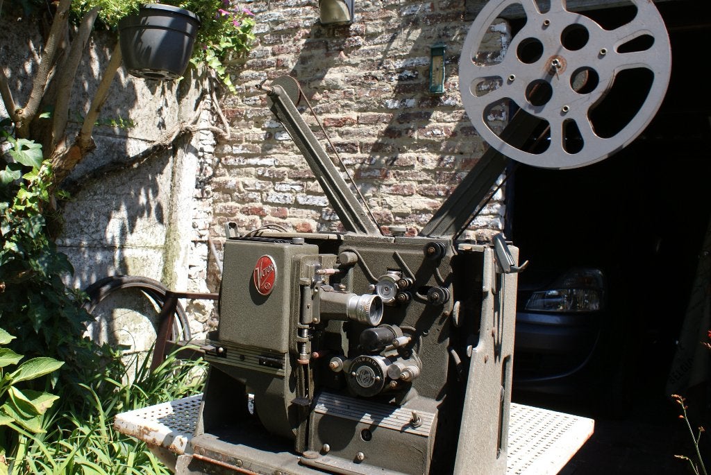 oude filmprojector 16 mm, Verzamelen, Ophalen, 1940 tot 1960, Projector