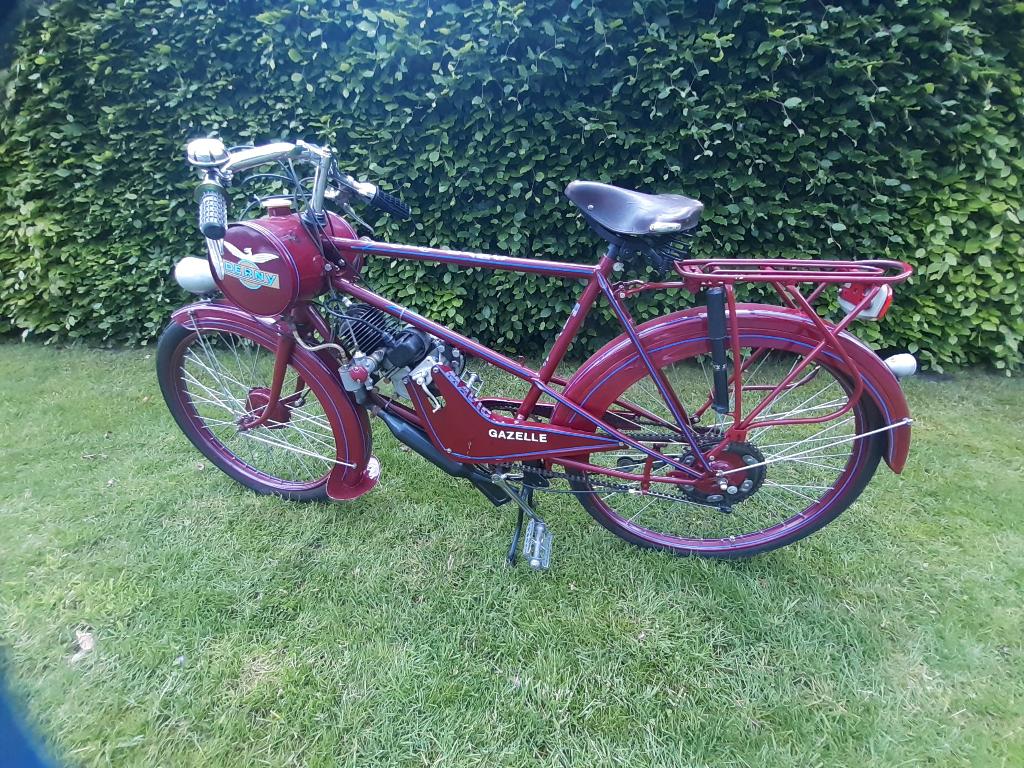 Derny motorfiets 1947, Fietsen en Brommers, Brommers | Oldtimers, Ophalen, Overige merken